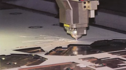 Nowy laser - nowe usługi cięcia laserowego