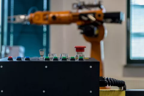 Robotem spawane